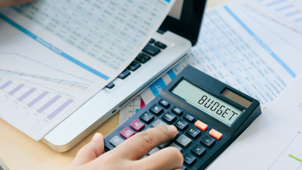Calculer un budget mensuel simple